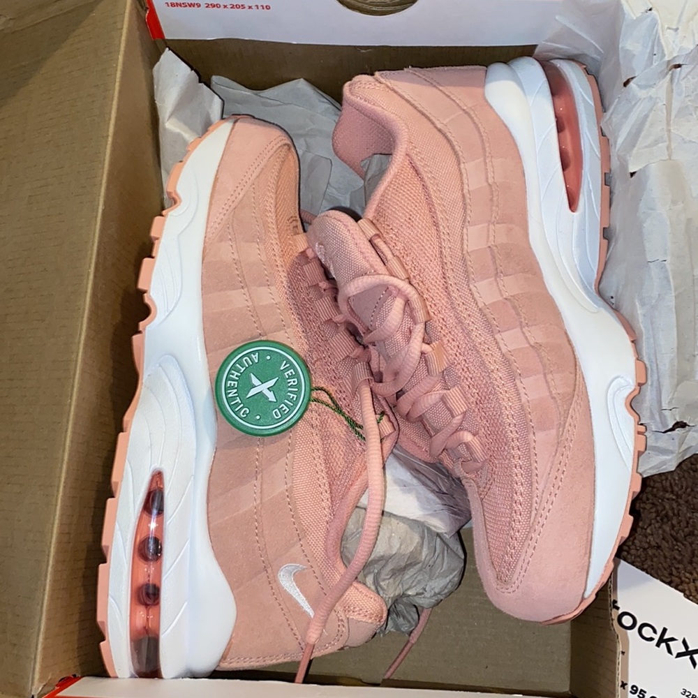 NEW❤️‍🔥In Box Nike Air Max 95 PE Coral Stardust (GS)